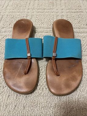 Andre Assous sandals size 38 GUC